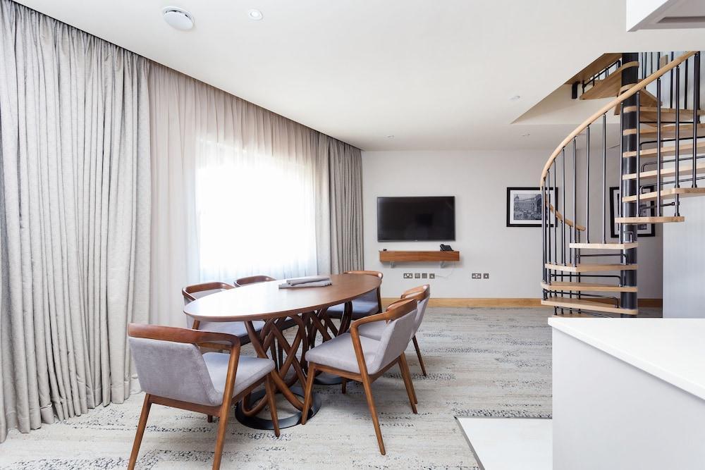 Sanctum International Belsize * Londen